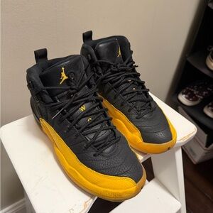 Jordan Men's Sneakers in Black and Yellow